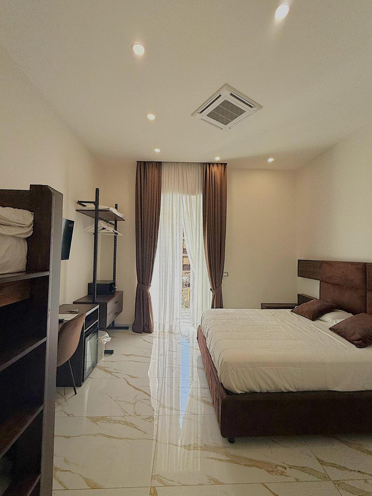 Hotel Auroom Neapel